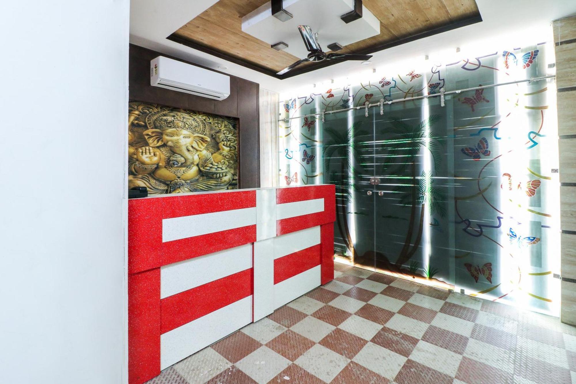 Hotel O Rodstar Chinhat Екстер'єр фото
